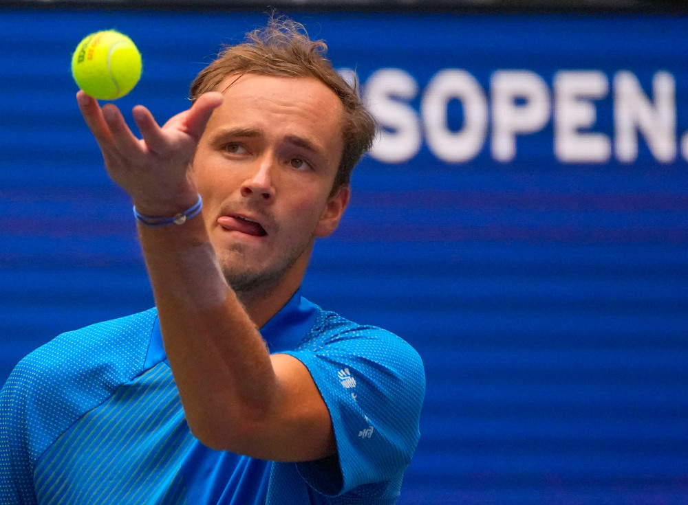 凭借最新一 凭借最新一