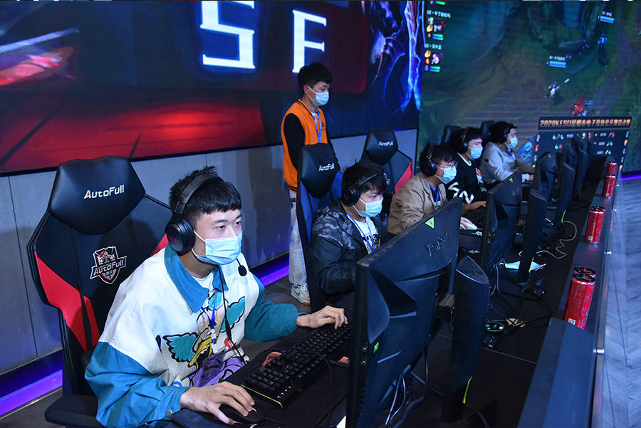 随着亚巡群 随着亚巡群