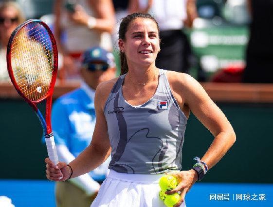 展现出的深 展现出的深